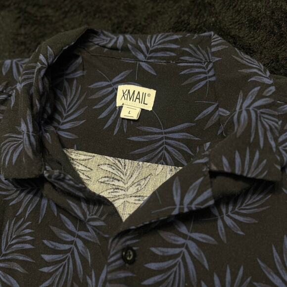 XMAIL Palm Print Button-Up – Black/Blue - Picture 2 of 3